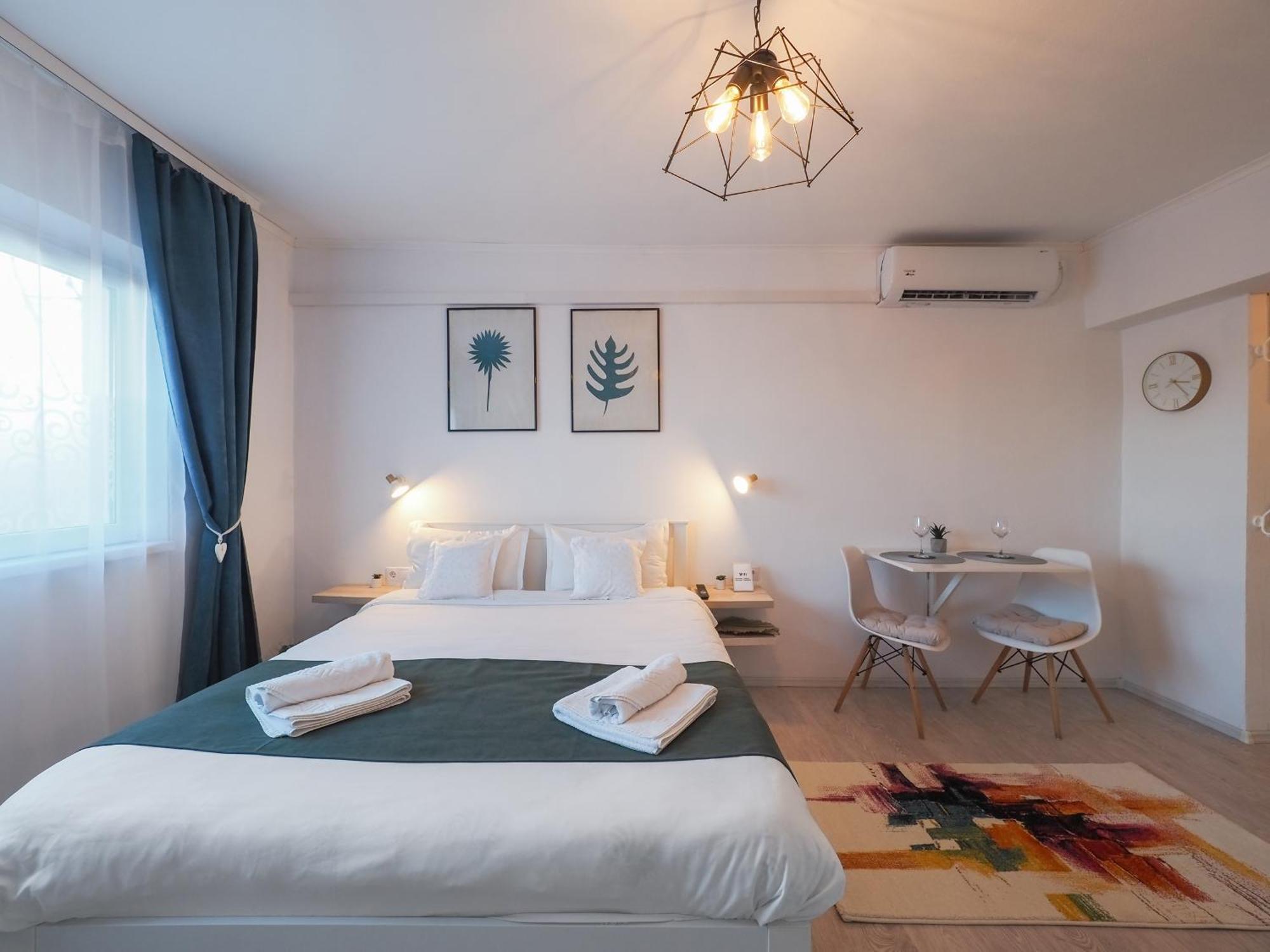 Holiday Studio Sibiu - Central, Cozy & Self Check-In Esterno foto