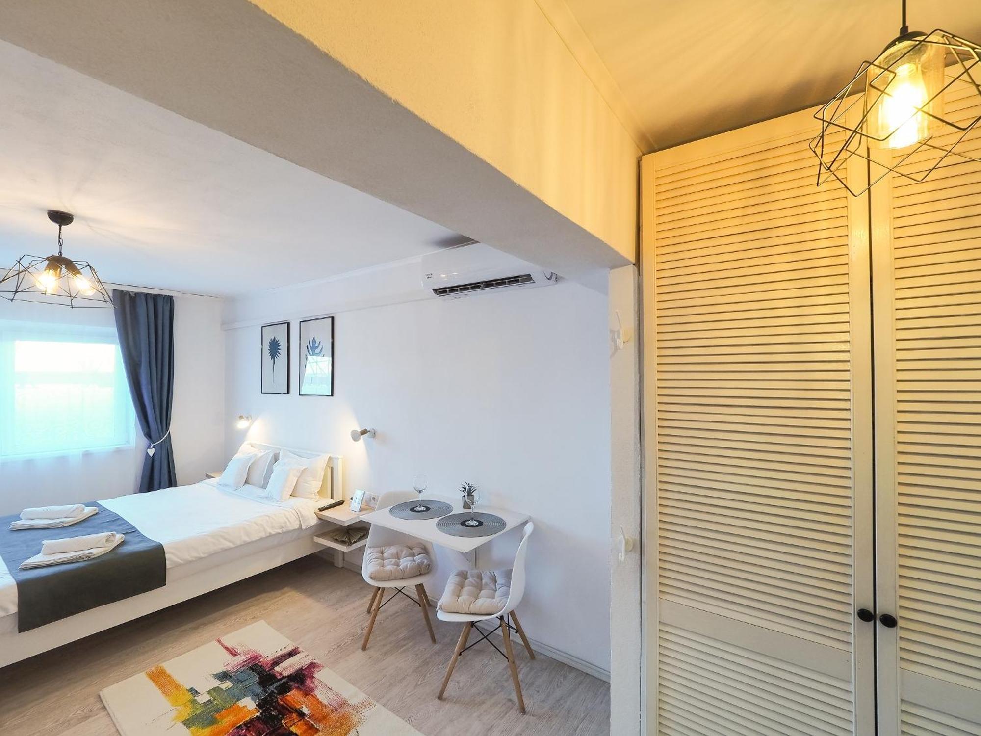 Holiday Studio Sibiu - Central, Cozy & Self Check-In Esterno foto